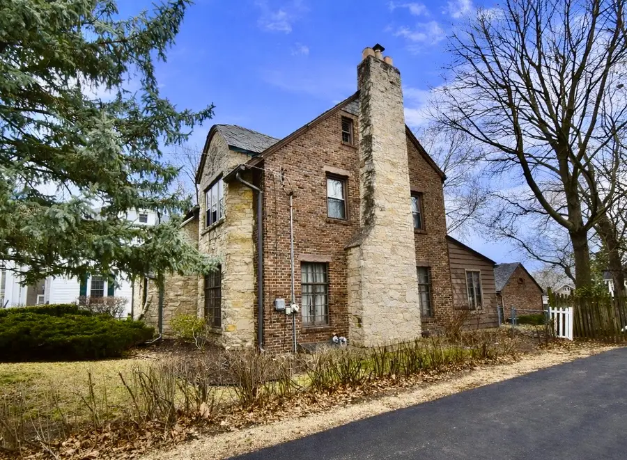 1261 W Stephenson Street, Freeport, IL 61032 - #3