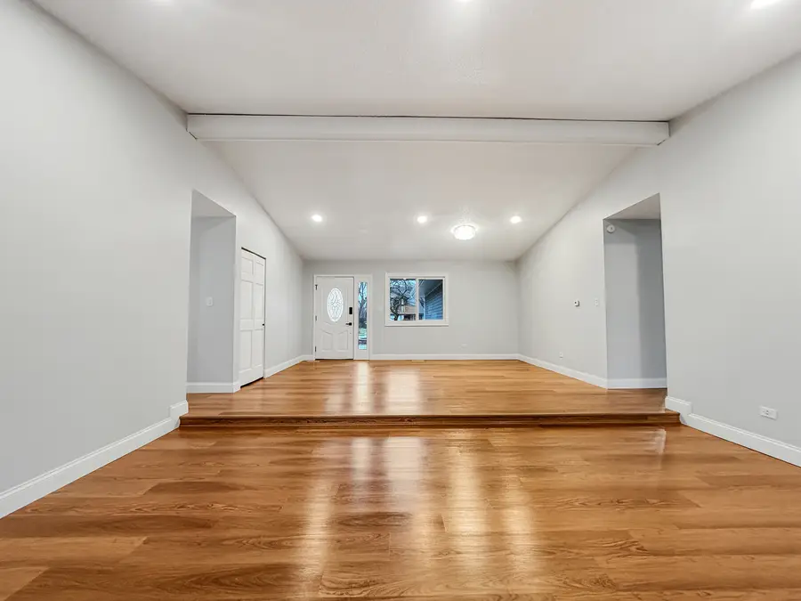 1180 Hialeah Lane, Hanover Park, IL 60133 - #3