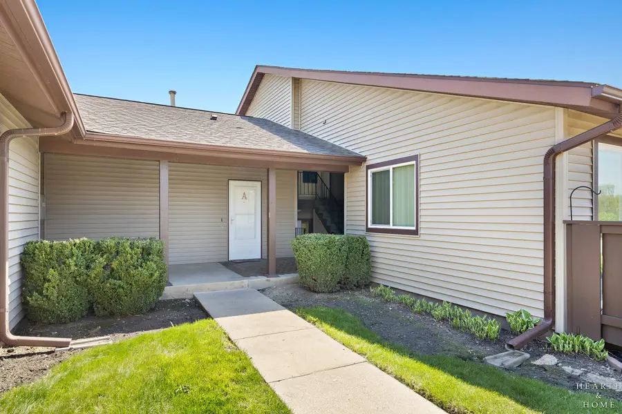 603 Waters Edge Drive #D, McHenry, IL 60050 - #2