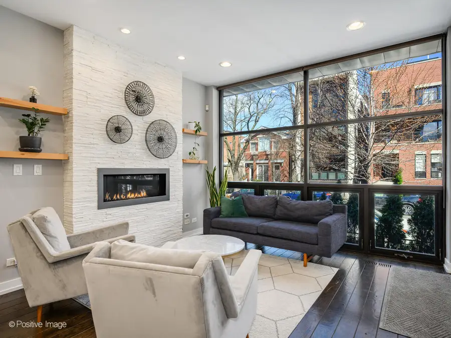 2335 W Lyndale Street #1, Chicago, IL 60647 - #3