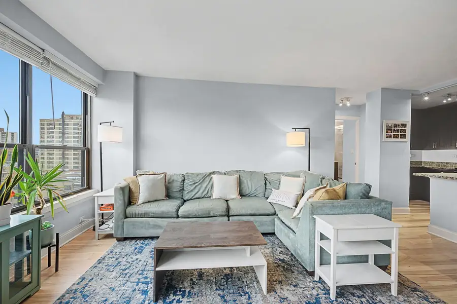 2930 N Sheridan Road #903, Chicago, IL 60657 - #3