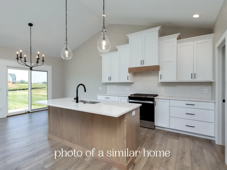 7001 Black Oak Drive, Bettendorf, IA 52722 - #3