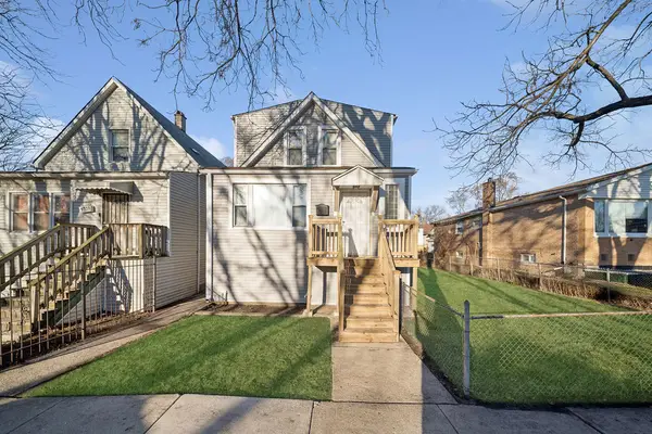 9328 S Paxton Avenue, Chicago, IL 60617
