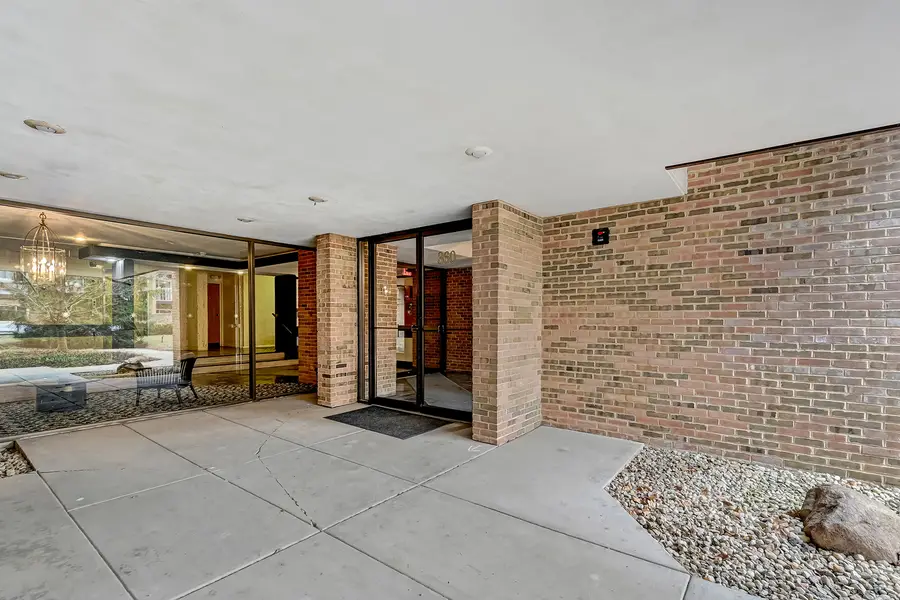 360 Claymoor Road #3G, Hinsdale, IL 60521 - #2