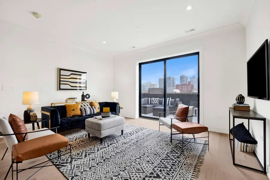 5630 N Broadway Street #4E, Chicago, IL 60660 - #2