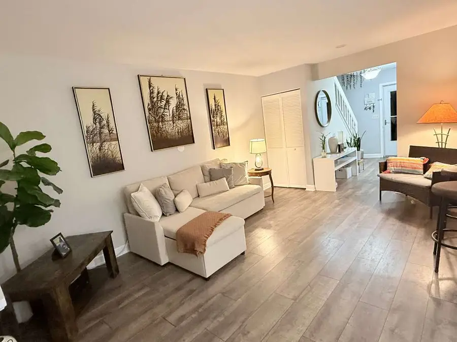 640 Pleasant Place, Island Lake, IL 60042 - #3