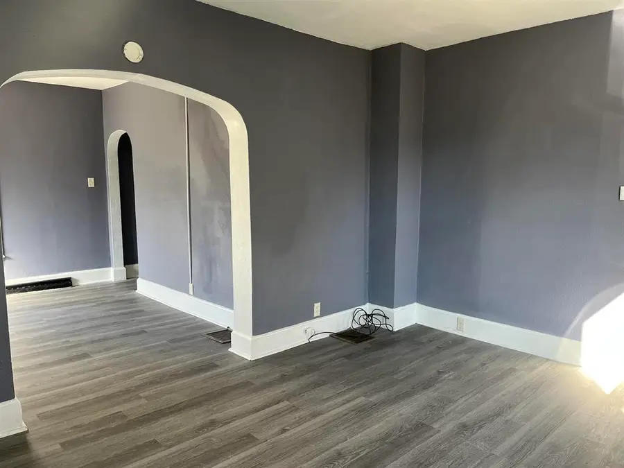 514 E Garden Street, Freeport, IL 61032 - #3