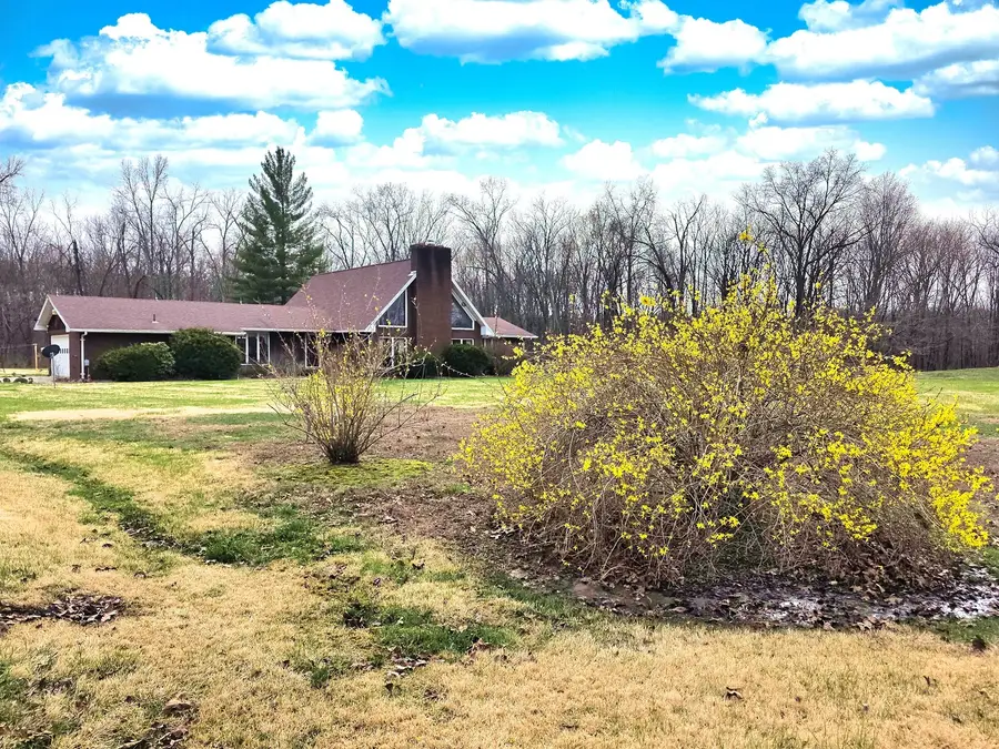 1022 Grouse Lane, Louisville, IL 62858 - #2