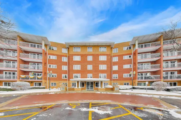 710 Creekside Drive #110A, Mount Prospect, IL 60056