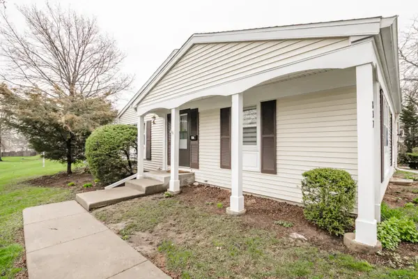 837 Carnaby Court, Schaumburg, IL 60194