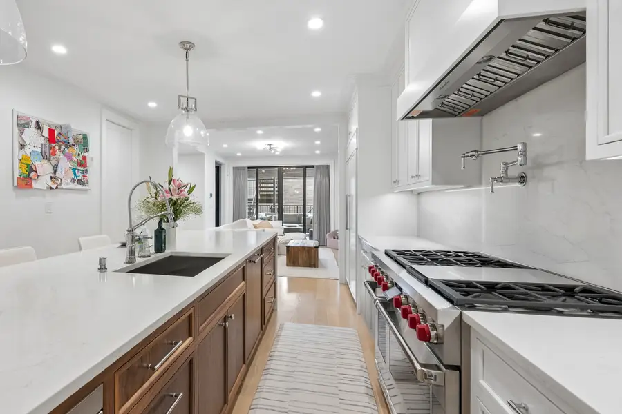 1940 N Mohawk Street #1, Chicago, IL 60614 - #2