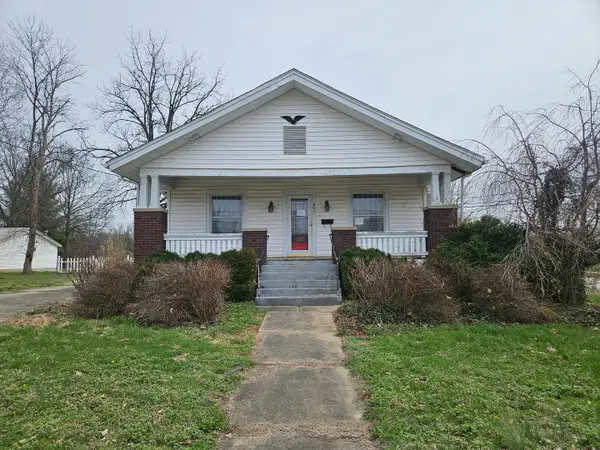 600 N 1st Street, Fairfield, IL 62837