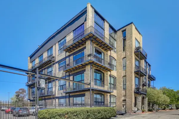 2614 N Clybourn Avenue #301, Chicago, IL 60614