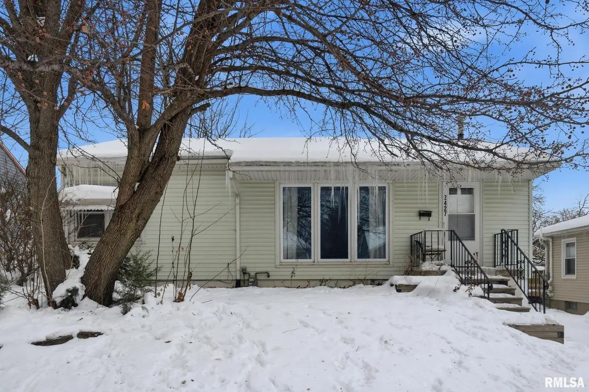 2427 29 1/2 Street, Rock Island, IL 61201 - #1