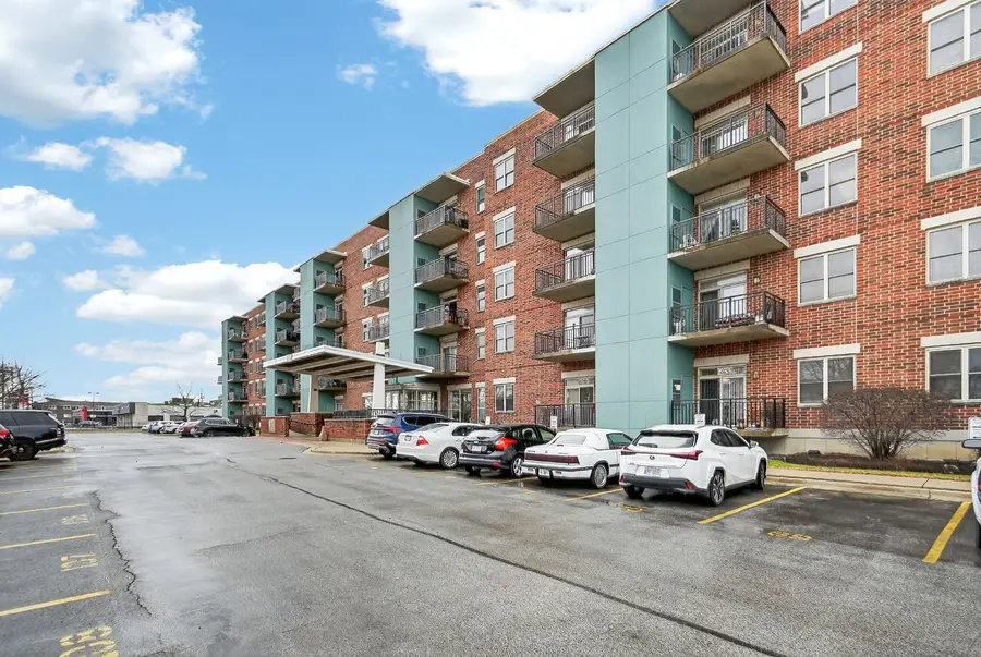 9355 Irving Park Road #122, Schiller Park, IL 60176 - #2