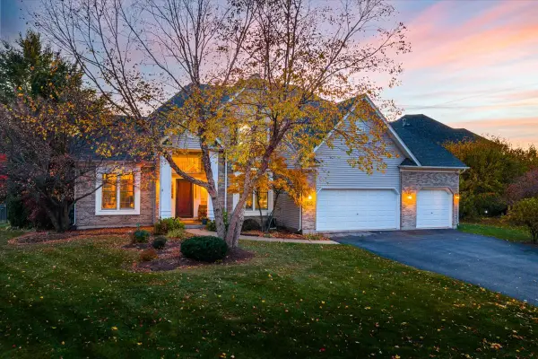 130 Alderwood Lane, Aurora, IL 60504