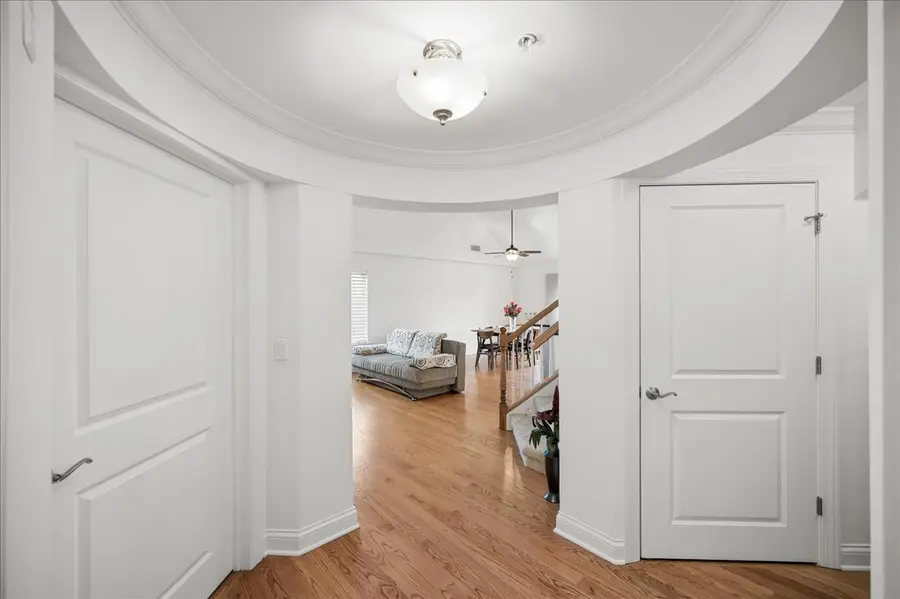 695 Roger Williams Avenue #301, Highland Park, IL 60035 - #2