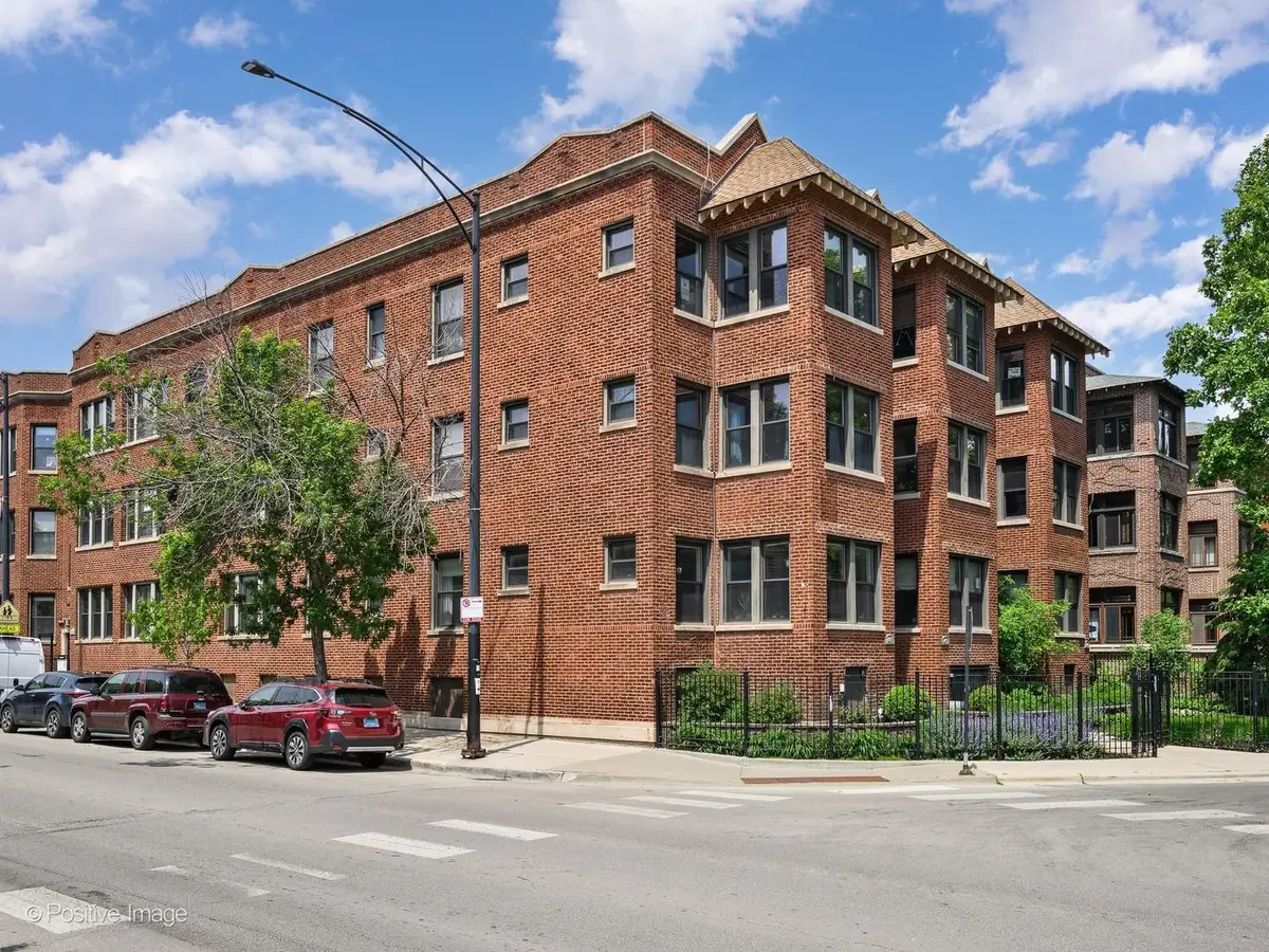 1310 W Montrose Avenue #3, Chicago, IL 60613 - #1