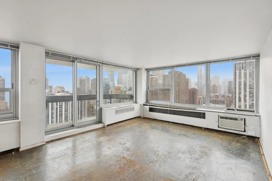 1255 N Sandburg Terrace #2402, Chicago, IL 60610 - #2