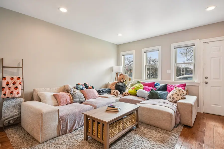 3806 W Armitage Avenue, Chicago, IL 60647 - #2