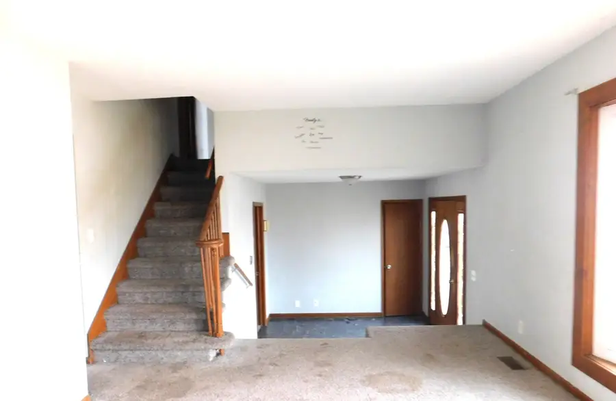 150 W Dixie Highway, Saint Anne, IL 60964 - #3