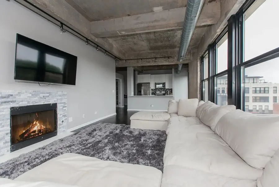 1000 W 15th Street #328, Chicago, IL 60608 - #2