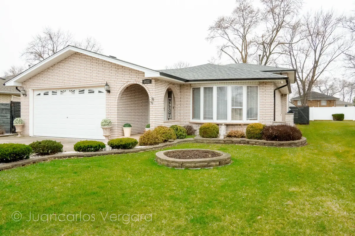 8432 Natchez Avenue, Burbank, IL 60459 - #1