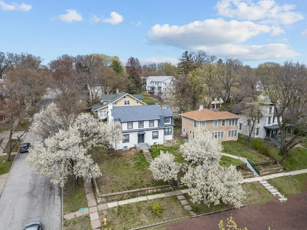 1200 E 9th Street, Davenport, IA 52803 - #1