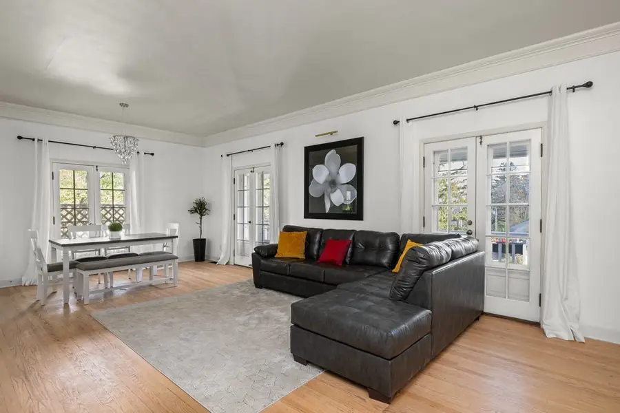 1316 E 9th Street, Davenport, IA 52803 - #3