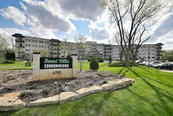 6700 S Brainard Avenue #110, Countryside, IL 60525