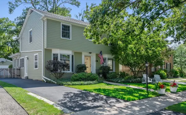 2121 Greenwood Avenue, Wilmette, IL 60091