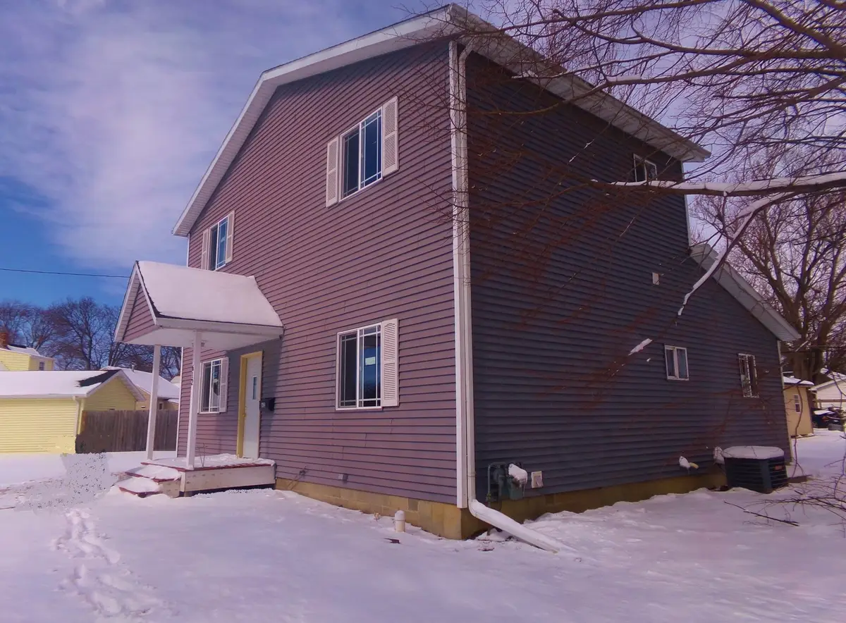 612 15th Avenue, Sterling, IL 61081 - #1