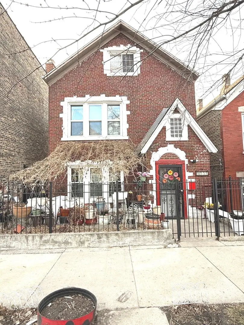 2252 S Sacramento Avenue Sw, Chicago, IL 60623 - #1