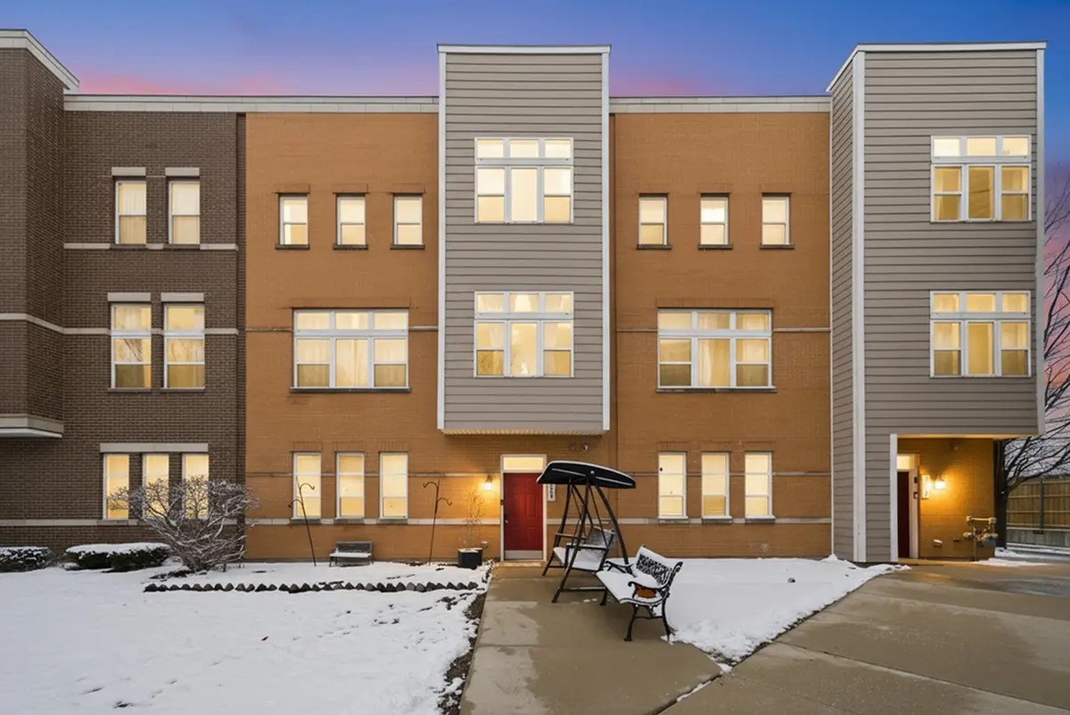 5244 W Hanson Avenue, Chicago, IL 60639 - #1