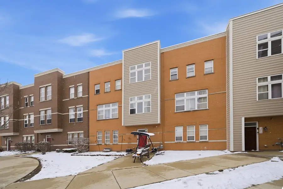 5244 W Hanson Avenue, Chicago, IL 60639 - #2