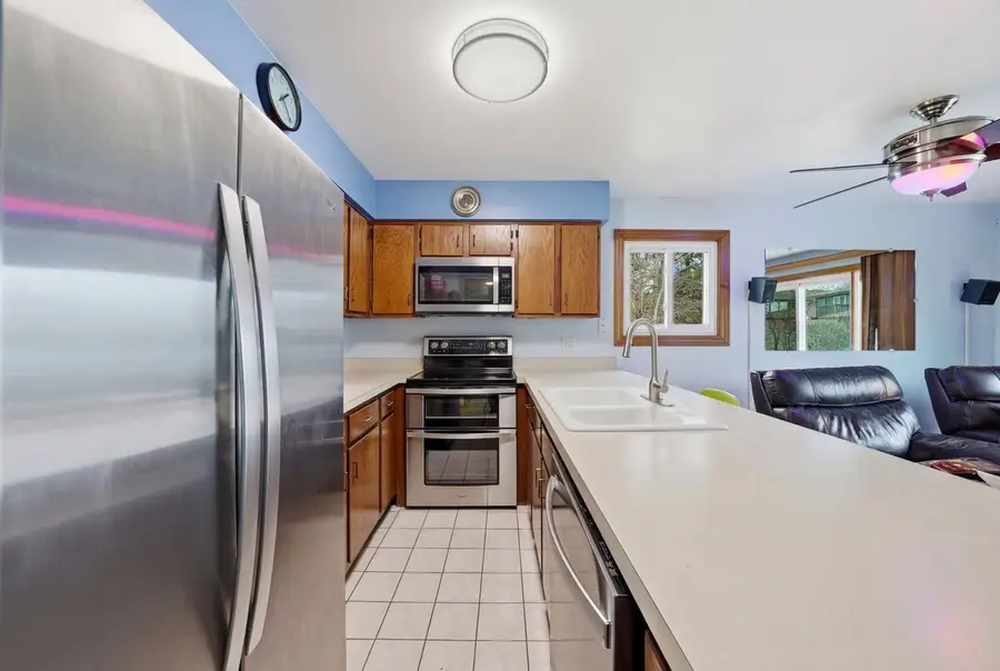 659 Terry Court, Roselle, IL 60172 - #2