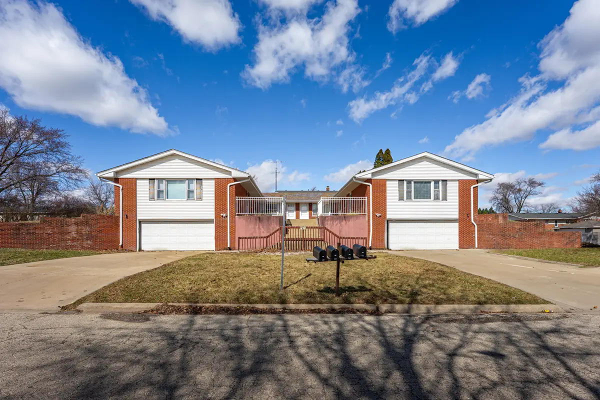 5870 Garrett Lane, Rockford, IL 61107 - #1