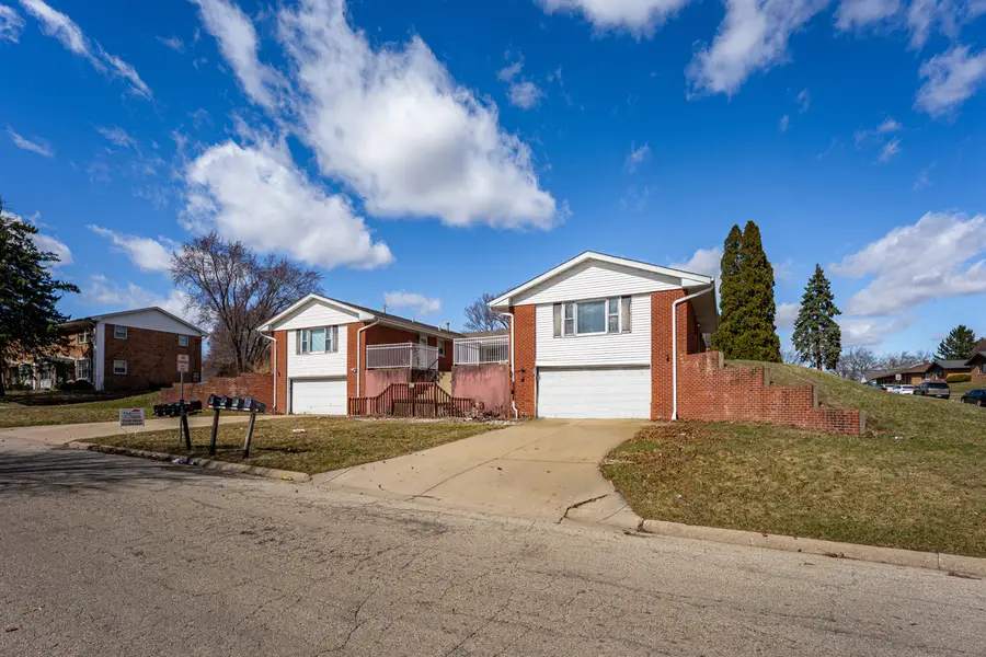 5870 Garrett Lane, Rockford, IL 61107 - #2