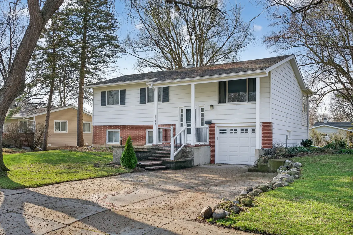 3915 Maple Avenue, McHenry, IL 60050 - #1