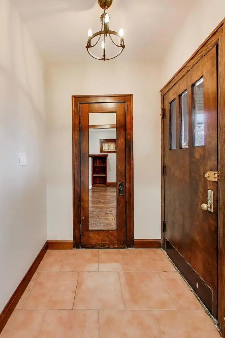 7818 S Merrill Avenue, Chicago, IL 60649 - #2