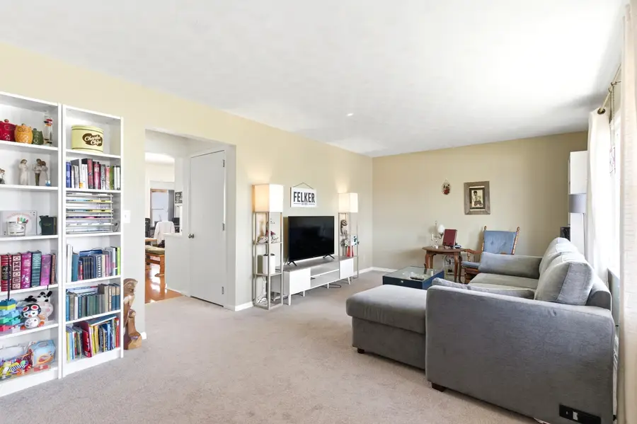 281 W Hardanger Gate, Lee, IL 60530 - #3