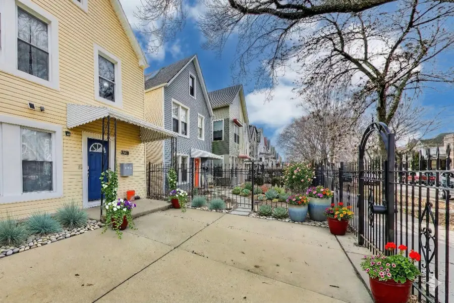3719 W Palmer Street, Chicago, IL 60647 - #2