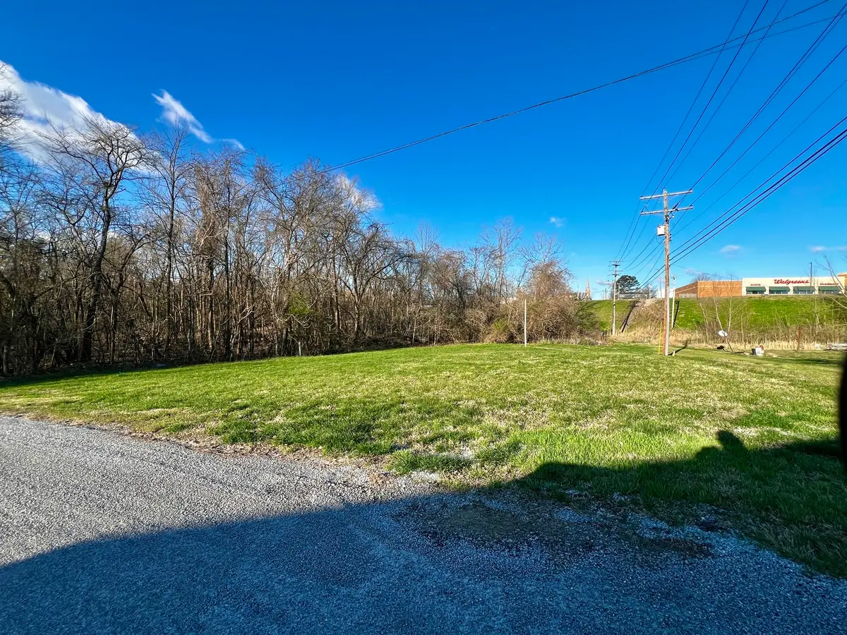 401 Mulberry Street, Murphysboro, IL 62966 - #1