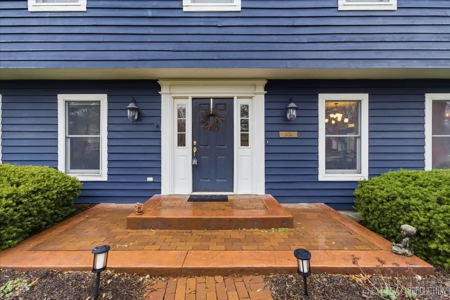 1601 Lois Court, Geneva, IL 60134 - #2