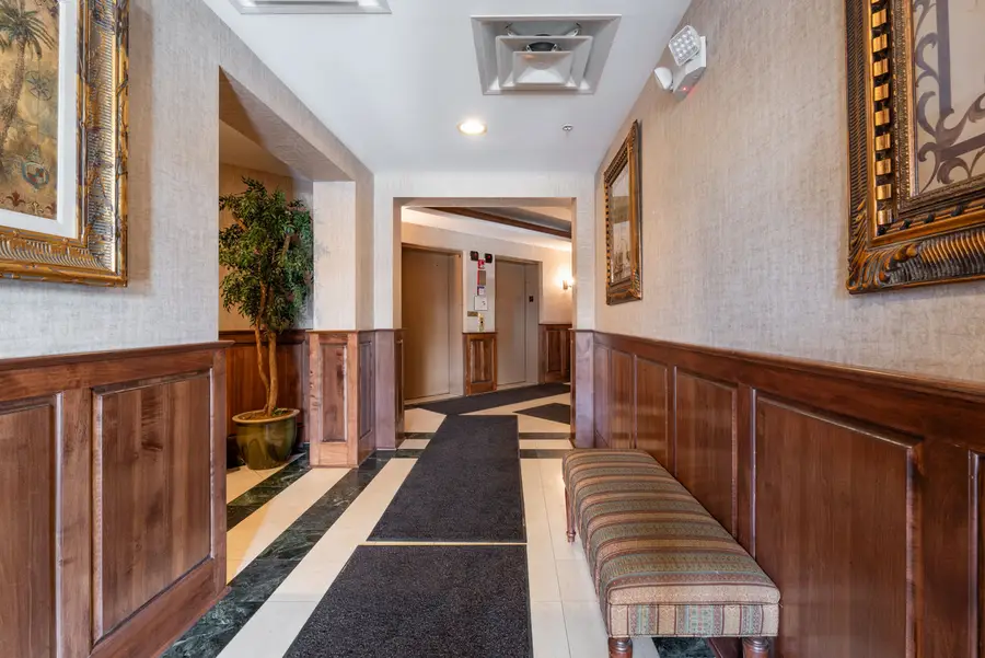 153 Pointe Drive #201, Northbrook, IL 60062 - #2