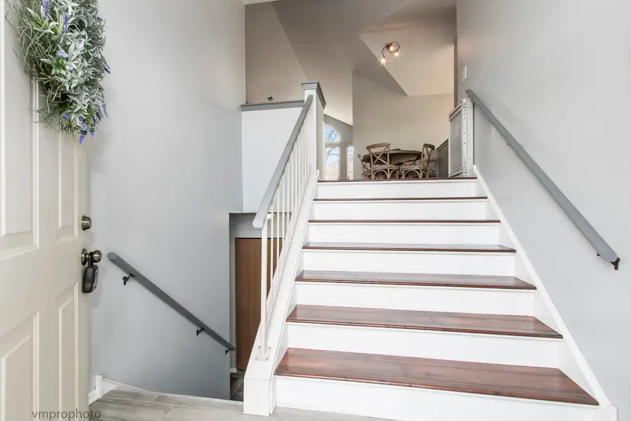 30W019 Juniper Court #30W019, Warrenville, IL 60555 - #2