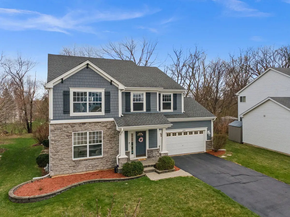 1995 Colchester Avenue, Hoffman Estates, IL 60192 - #1