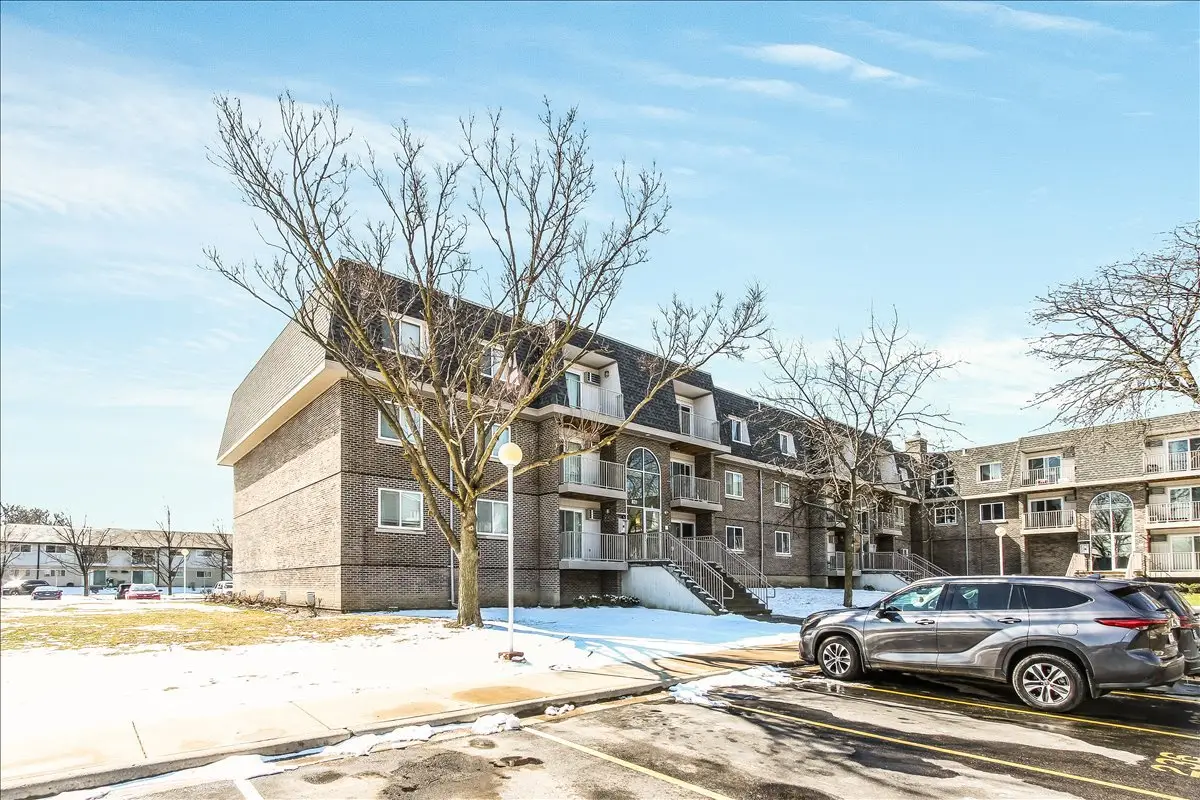 831 Mcintosh Court #208, Prospect Heights, IL 60070 - #1