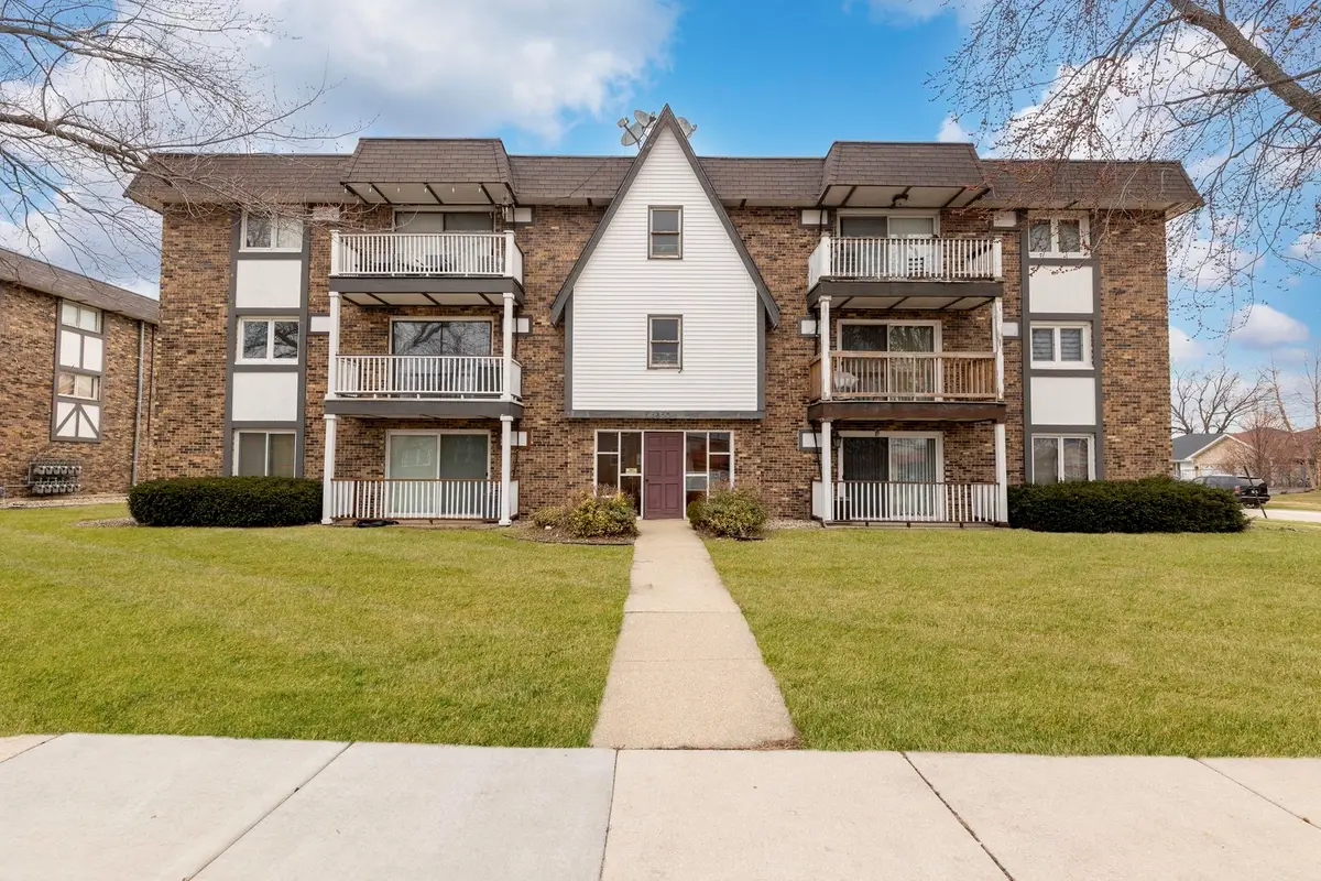 5850 W 87th Street #1A, Burbank, IL 60459 - #1