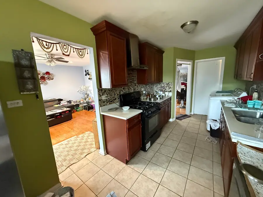 231 Dover Drive #231, Des Plaines, IL 60018 - #3